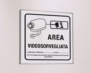 SEM5008A - segnale alluminio METAL monofacciale 150x150 Area Videosorvegliata