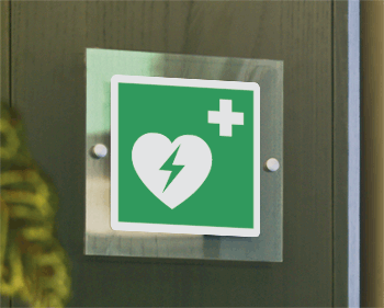 SEPE15156W - targa Plexi monofacciale Defribillatore EN ISO 7010 E010