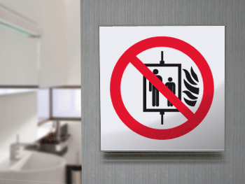 [SECET18B] SECET18B - segnale vetro CRYSTAL monofacciale non usare ascensore EN ISO 7010