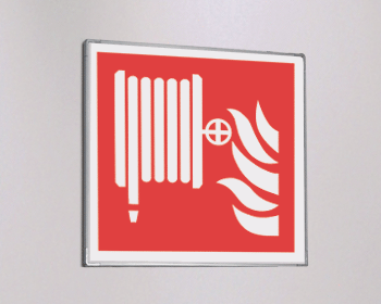 [SEME15115A] SEME15115A - segnaletica all.Metal mono Lancia antincendio EN ISO 7010 F002