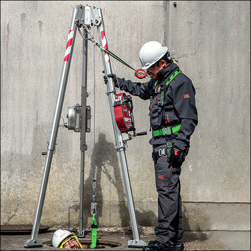 [DAM4910] DAM4910 - kit treppiede composto da treppiede, disp.anticaduta mt.15 e staffa